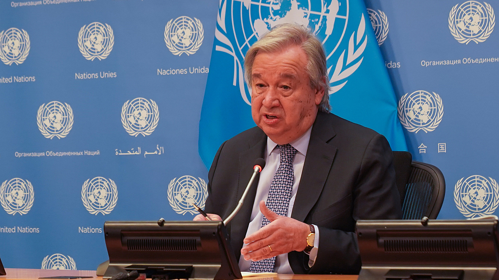 Sekretaris Jenderal PBB Antonio Guterres pada hari Senin mengungkapkan kesedihannya yang mendalam atas banyaknya korban jiwa yang disebabkan oleh gempa bumi kuat di Türkiye selatan dan Suriah utara