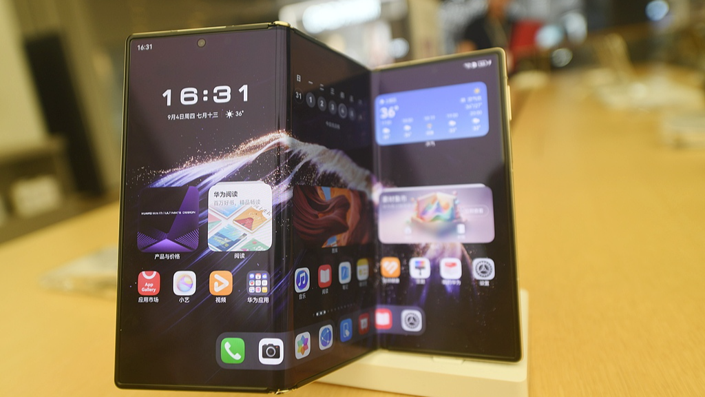 Huawei Luncurkan Flagship Lipat Tiga Mate XT